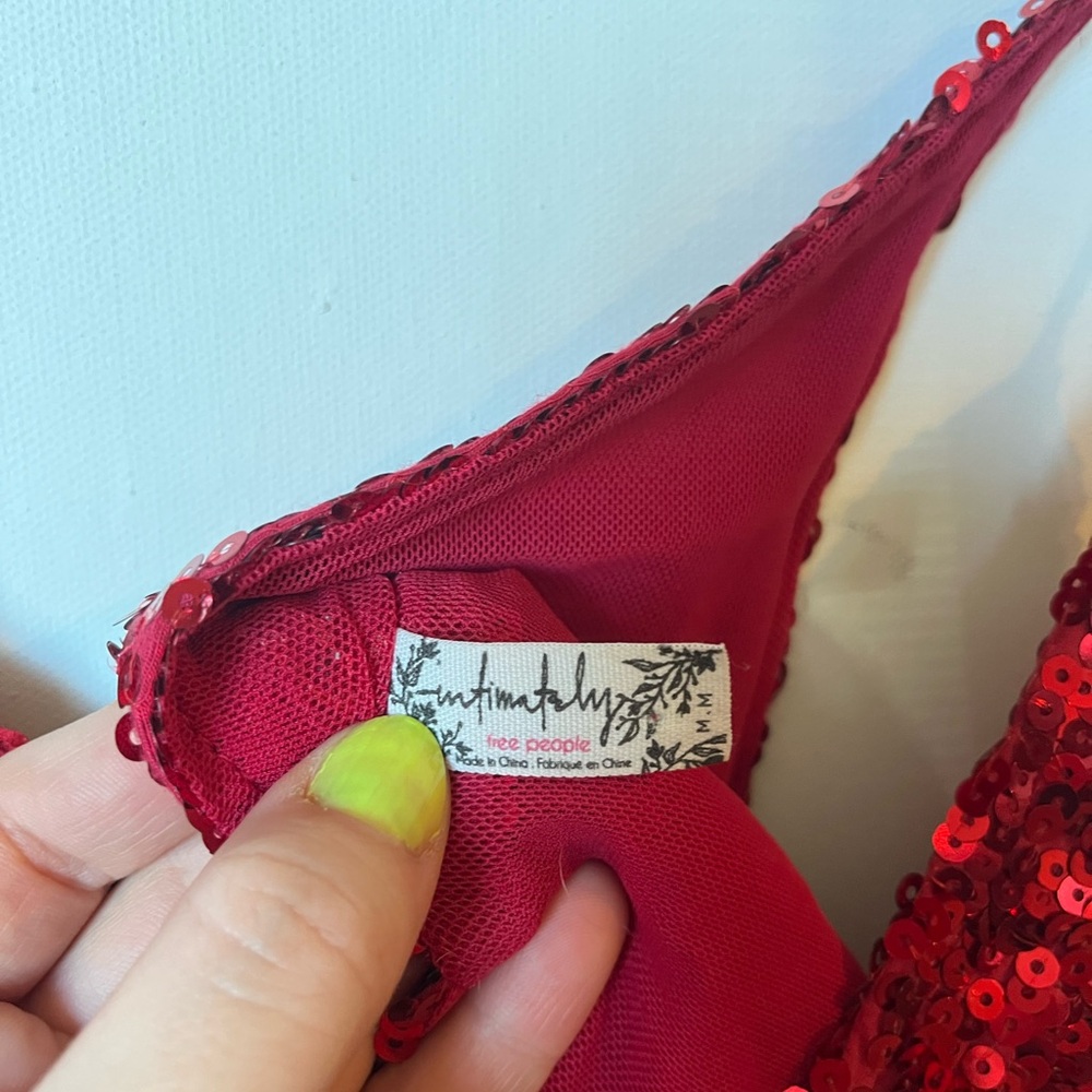 Free People - red sequin cropped camisole - size M - Picture 2 of 2